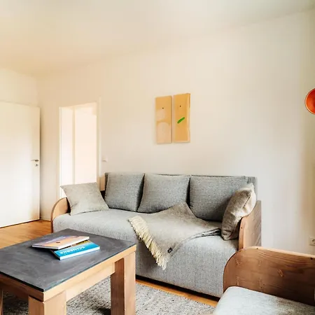 Bodeapartment 6 * Elend